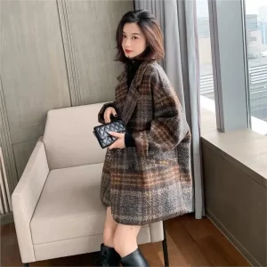 Women Winter Korean Woolen Plaid Jacket Tweed Vintage Loose Female Coat Slim Double Breasted Lapel Spliced Button Overcoat